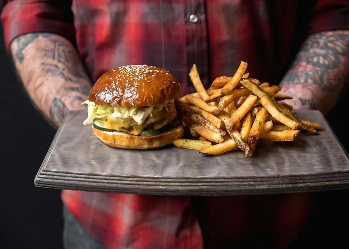 Best Hotels Near UK Hospital in Lexington