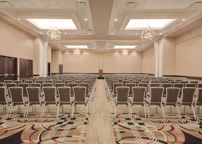 Best Hotels in Downtown Tuscaloosa for Travelers