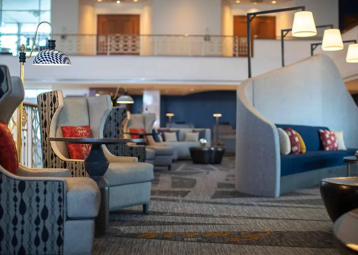 Top Hotels With Airport Shuttle Near Atlanta Terminal