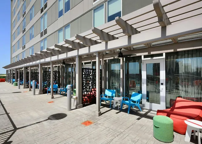 Best Hotels Near Peace Center Greenville SC