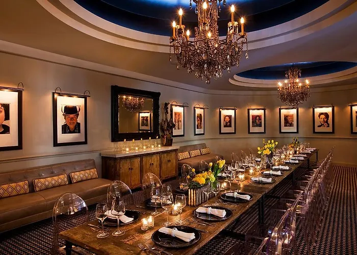 Best Hotels Near Dallas Convention Center