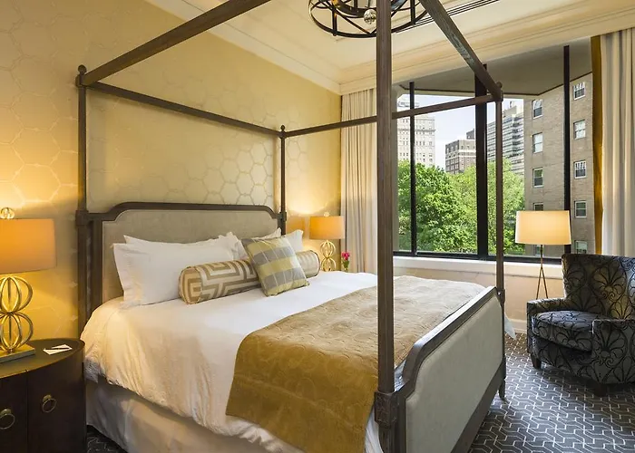 Top Hotels Close to Eastern State Penitentiary